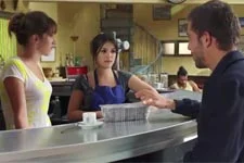 Abdel est touché par l?attention d?Alison