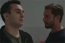 Abdel fait tabasser son propre père en prison !