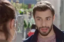 Abdel fuit Alison qui aimerait passer un peu de temps avec lui