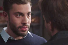 Abdel tente de rassurer Jean-Paul qui flippe !