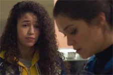 Alison pousse Mila à enquêter sur Valère !