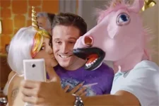 Alison sauve la situation in extremis en parlant d’une blague à Fabio !