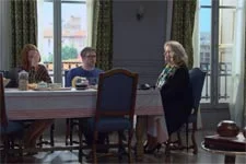 Angela fait une proposition inattendue à Aurélie !