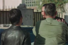 Anne et Patrick provoquent Aziz pour l’arrêter !