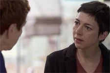 Anne fait face à Babeth qui se montre glaciale avec elle !