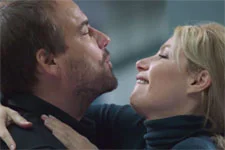 Ariane a hâte de partager des folies avec Jean-Paul pour le réveillon de Noël