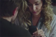 Ariane est surprise par le CADEAU d’Alex Melmont !