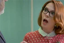 Aurélie manque de se faire griller par Rochat !