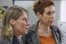 Babeth apprend qu?Emilie est?