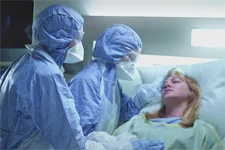 Babeth et Léa cachent l’état d’Emilie à Patrick