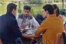 Baptiste manipule des clients de son nouveau patron !