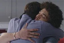 Baptiste réconforte Thomas : « Je suis sûr d’une chose : Je t’aime »