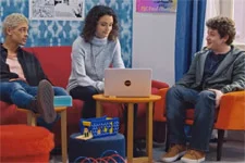 Baptiste suggère à Emma d?embaucher Jordan chez GTS !