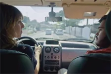 Barbara essaie de recréer des liens avec Rémi