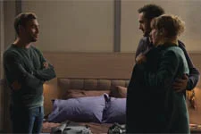 Barbara est gênée de s?afficher avec Francesco devant Abdel