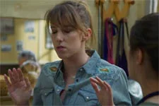 Barbara passe ses nerfs sur Alison