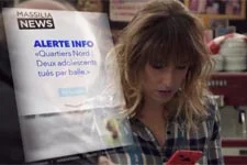 Barbara révèle à Léo que Doumé est en affaires avec Abdel