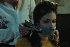 Béatrice se montre violente avec Sabrina !