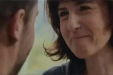 Catherine avoue à Abdel qu?elle sait qu?il va être papa