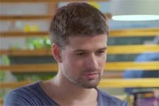 César est persuadé qu?il va avoir le poste définitif à Green Tech Solutions à la place d?Emma