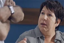 Claire constate que Gabriel ne va pas bien