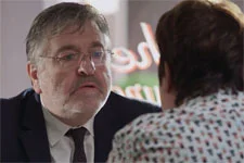 Claire tente d’aider Rochat à vaincre sa phobie