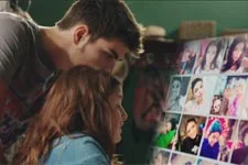 Clara et Théo consultent le compte Instagram de Sabrina