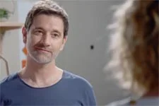 Clément constate que Coralie s?est trompée sur Delphine