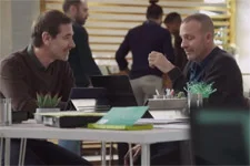 Clément insiste auprès de Vincent pour intégrer Jérôme dans son équipe de développement