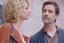 Clément révèle à Coralie être au courant de sa liaison avec Théo !