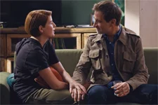 Clément tente de reprendre une vie normale avec Antoine