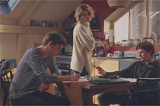 Coralie conseille à Antoine de dire la vérité à Antoine