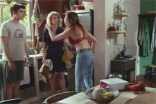 Coralie et Théo assistent à une scène brutale !