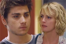 Coralie REFUSE de recoucher avec Théo !