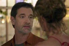 Coralie se défend face aux reproches de Clément