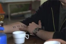 Découvrez la signification des tatouages de Catano !