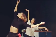 Découvrez le projet de Pauline Bression (Emma de Plus belle la vie) avec Fauve Hautot (Danse avec les stars) !