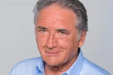 Délaissé par la production de Plus belle la vie, Alexandre Fabre (Frémont) va enfin revenir !