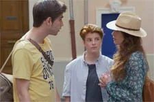 Delphine oblige ses enfants à mentir à leur père