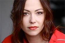 Dounia Coesens (Johanna) révèle son rôle très inattendu dans Camping Paradis !