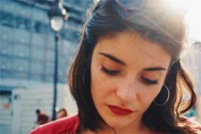 Eléonore Sarrazin (Sabrina) s’exprime suite au décès de sa mère : « Elle est partie entourée d’énormément d’amour »