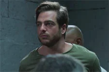 Elias refuse de dire aux flics où se trouve Victor