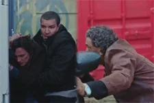 Elsa, Samir et Karim se font tirer dessus !