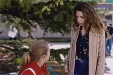 Emilie et Léa tentent de retrouver Babeth qui est en train de faire une grosse connerie !