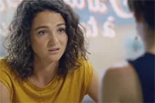 Emma conseille à Sabrina d’arrêter en urgence sa relation avec César !