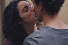 Emma et Baptiste tiennent bon pour passer la nuit séparés