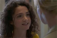 Emma explose face à Céline au commissariat !