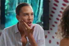 Emma gifle Elodie !