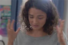 Emma ne supporte plus son fils !