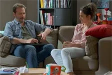 Emma supplie Franck d?arrêter son enquête